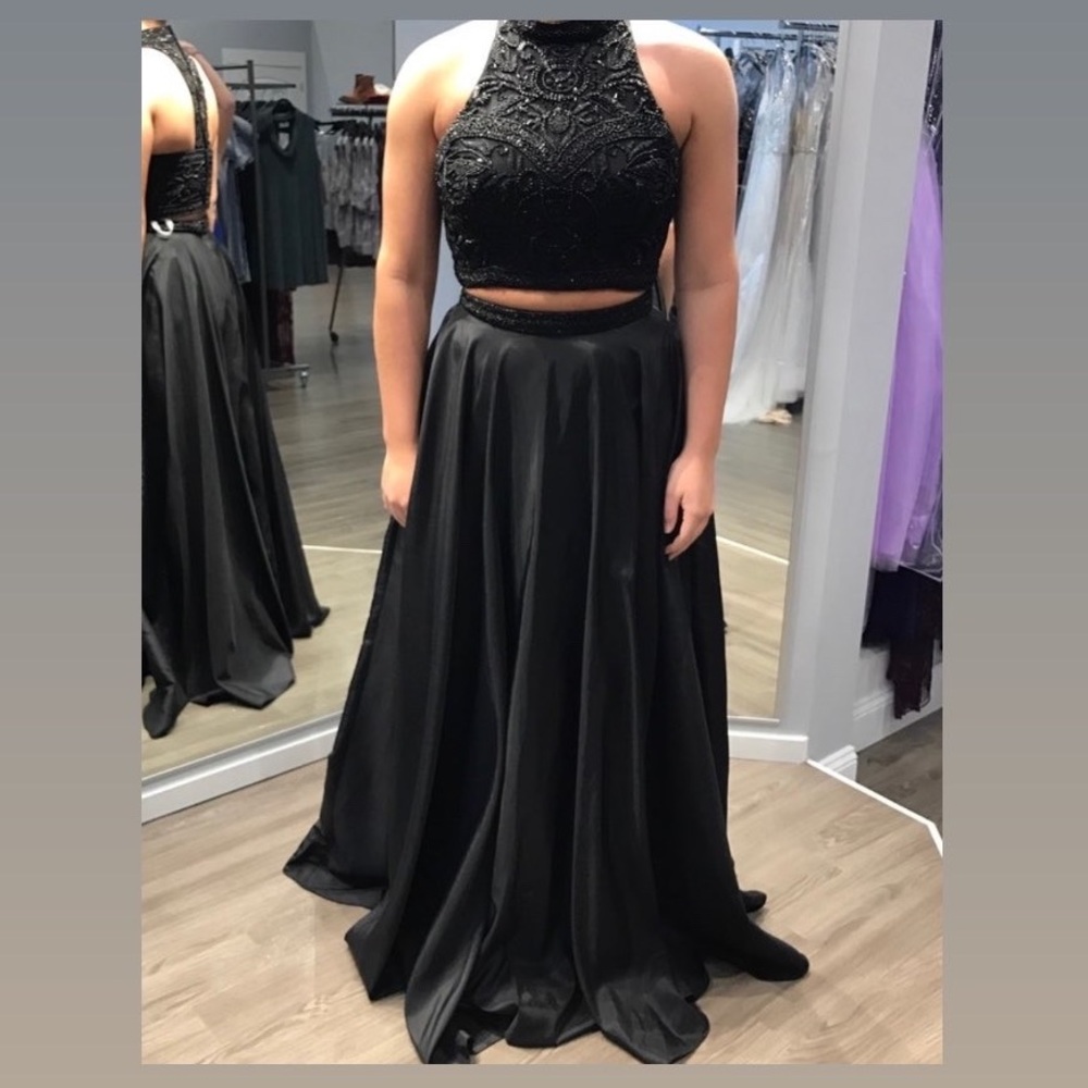 Sherri Hill Prom Dress